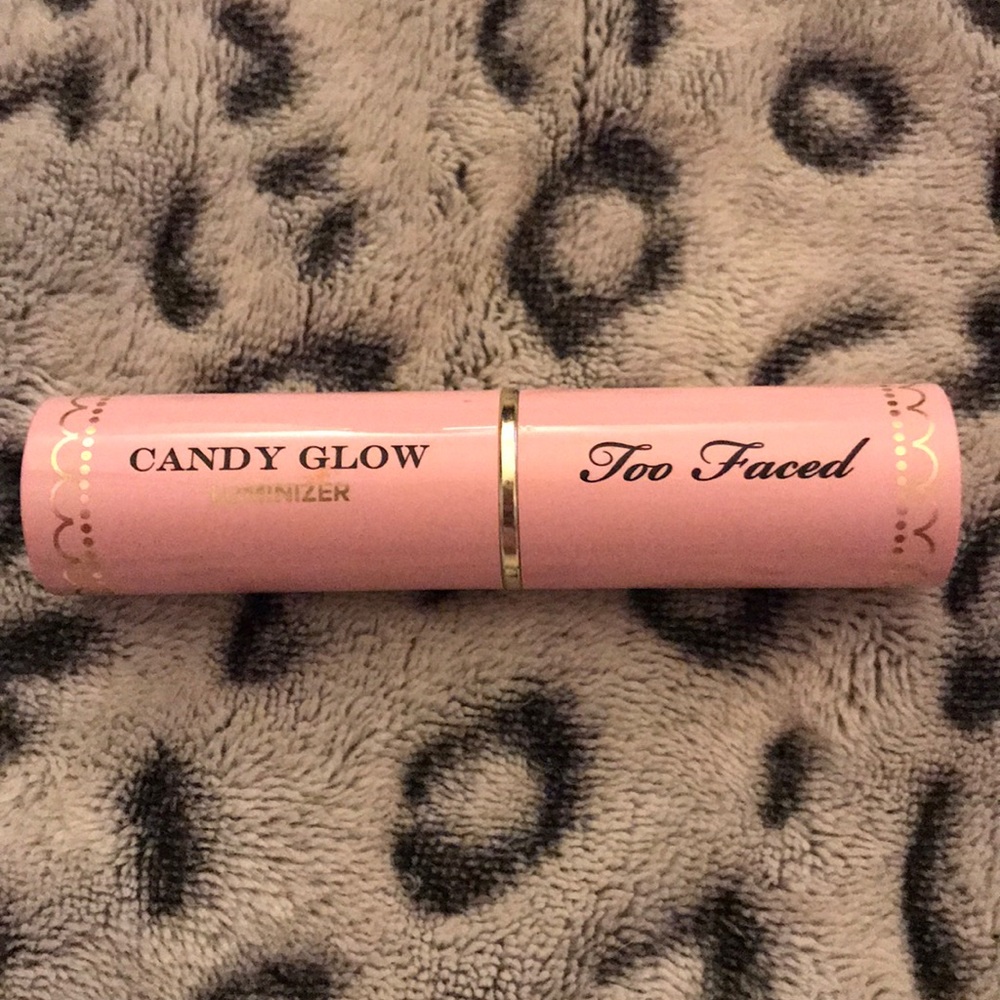 LE Too Faced I Want Kandee Luminizer